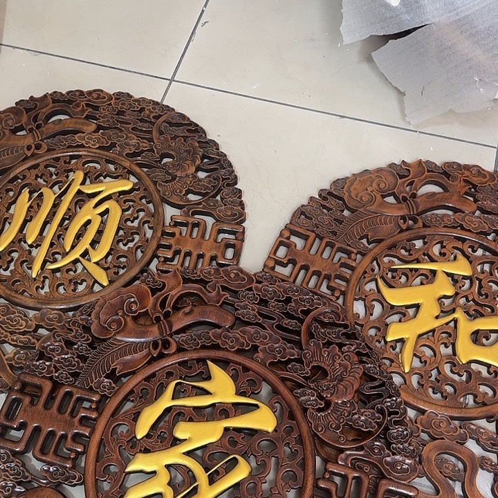 木家和顺三个字58厘米香樟木挂件