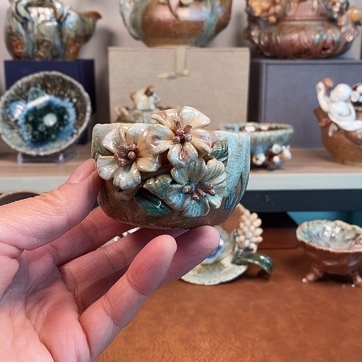 瓷片我们的确是一个人的生活