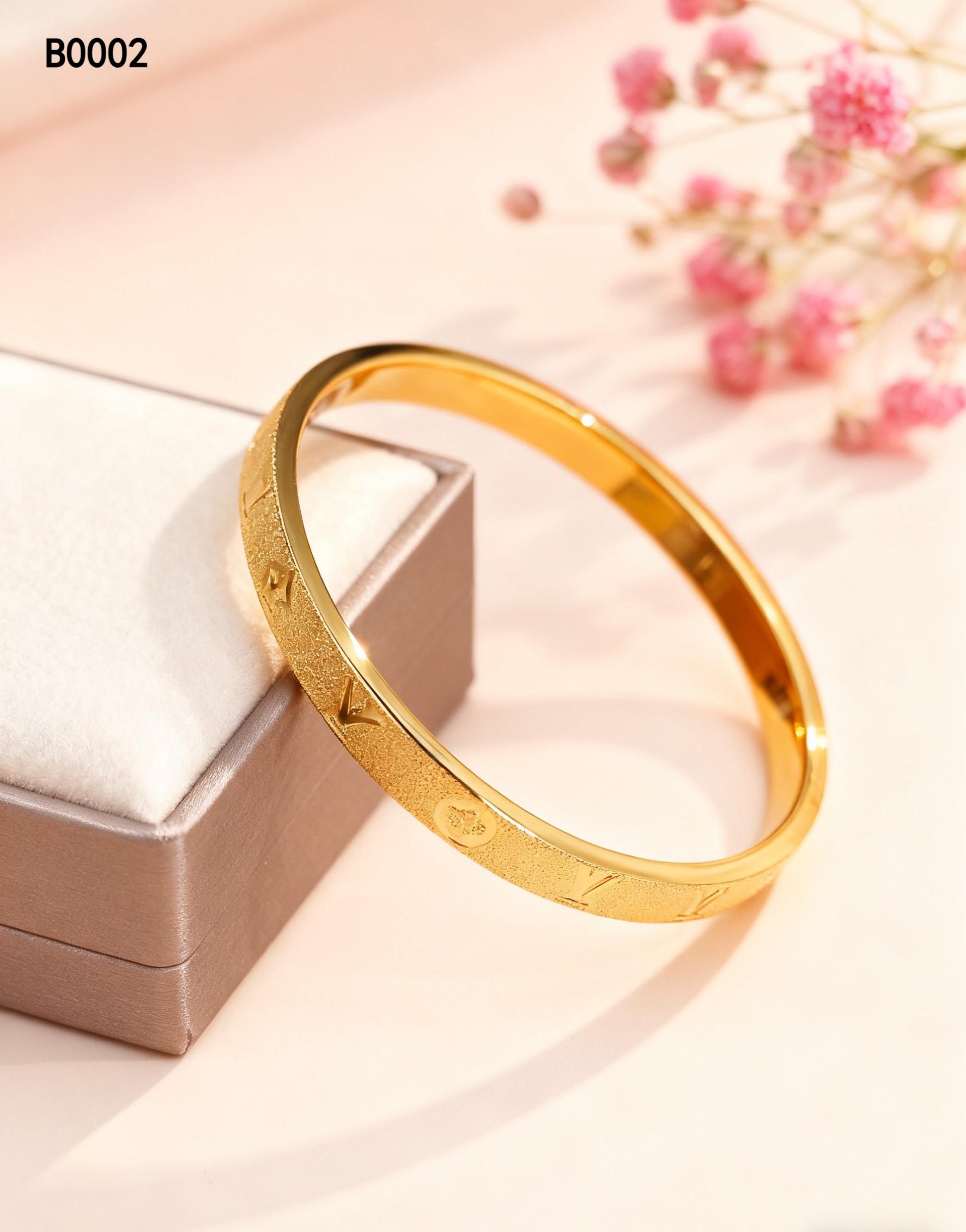 铜合金手镯 里外一色实心不掉色艾欧薇手镯轻奢女款时尚轻奢B0002