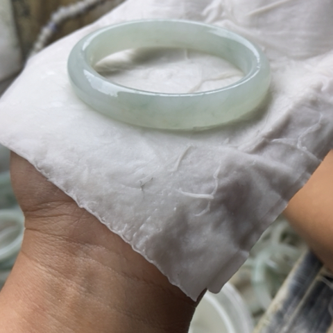 石英质玉手镯未镶嵌小**@