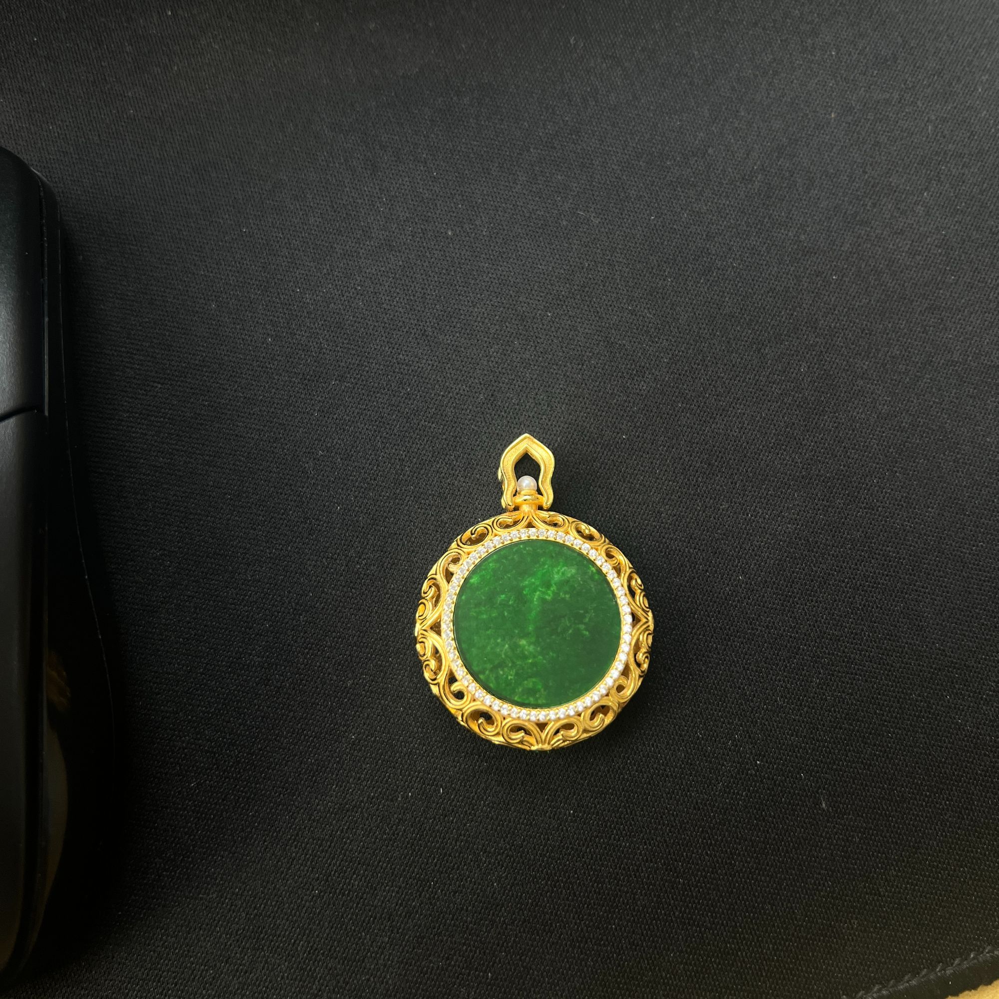 天然缅甸翡翠A货吊坠