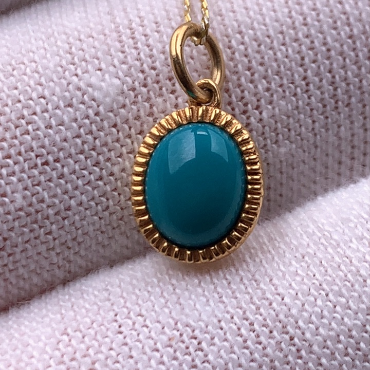 绿松石车挂18K金镶嵌