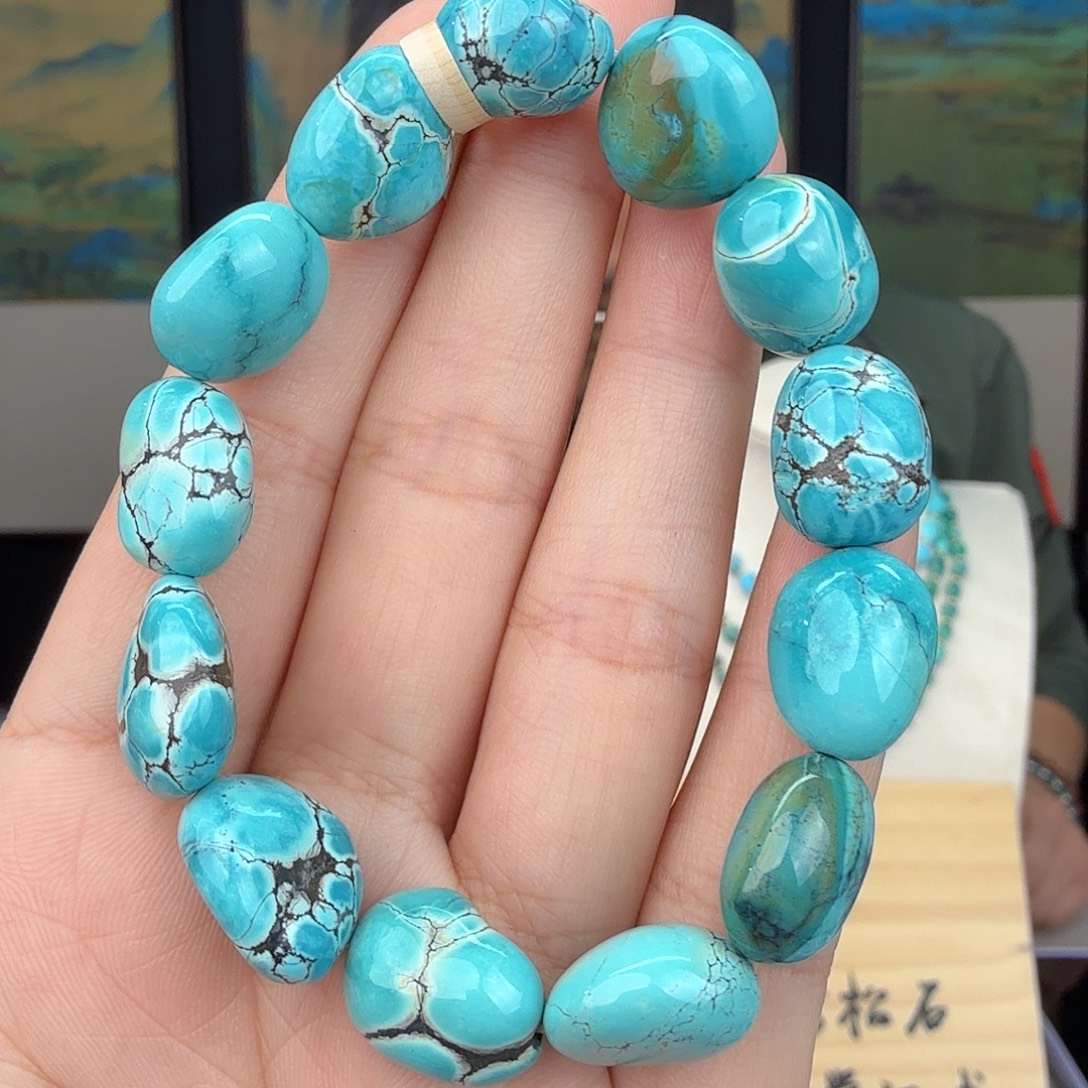 绿松石未镶嵌珠宝奇石