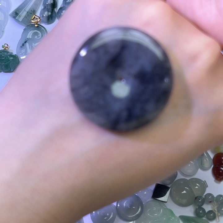 翡翠裸石乌鸡平安扣