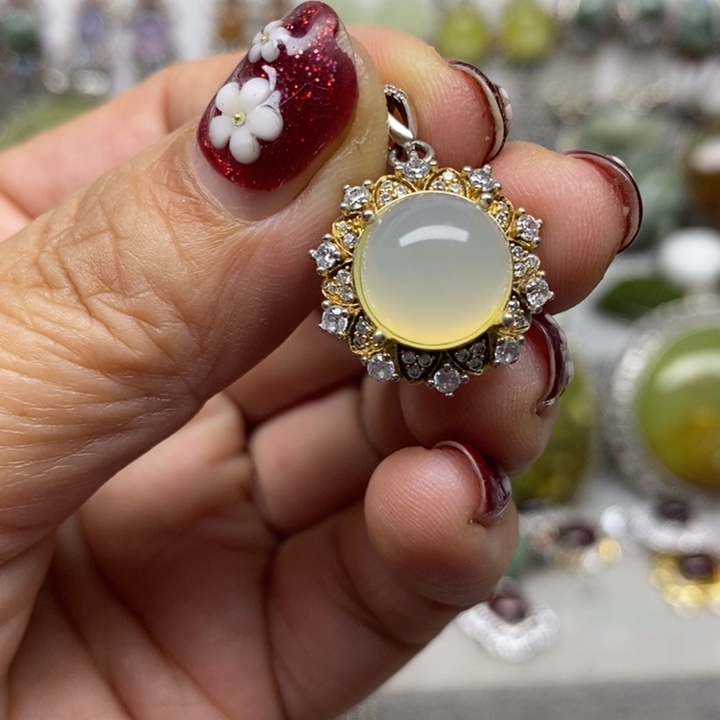 蛇纹石玉吊坠银S925镶嵌