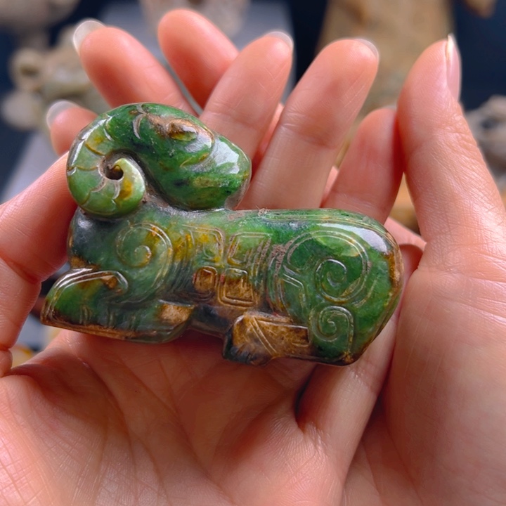 和田玉（糖玉）未镶嵌挂件新*地