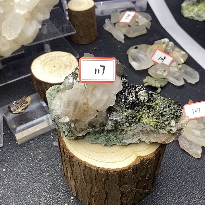 有机玻璃特价摆件117