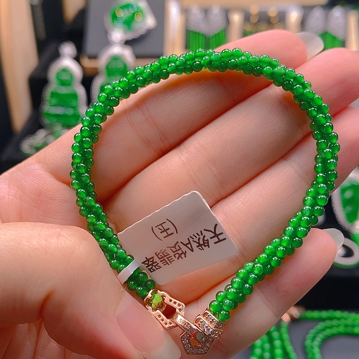 翡翠未镶嵌手链2465555