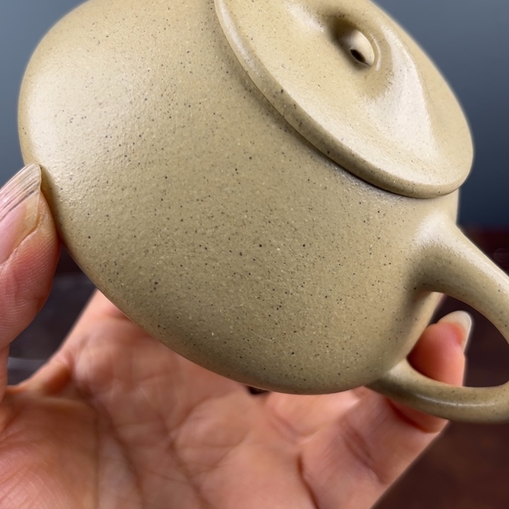 紫砂茶壶在干嘛你现在忙