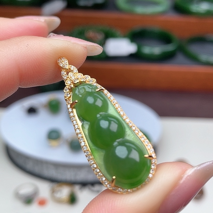 和田玉（碧玉）颈饰银S925镶嵌