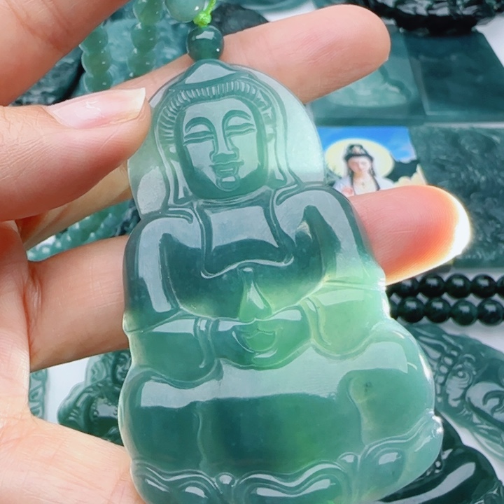 翡翠未镶嵌颈饰多样性发货天然A货翡翠