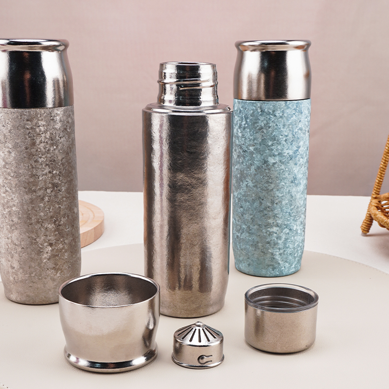 纯钛390ml磁吸保温杯