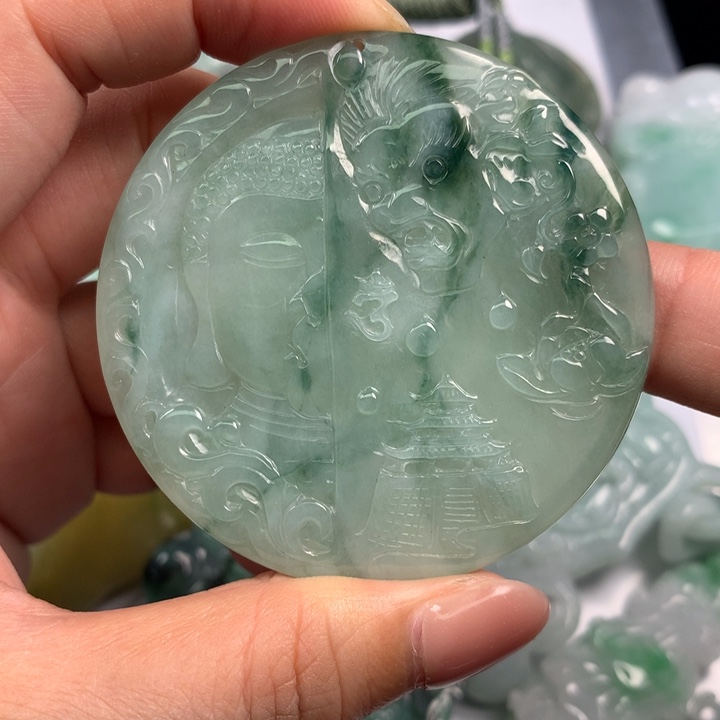 翡翠未镶嵌颈饰翡翠