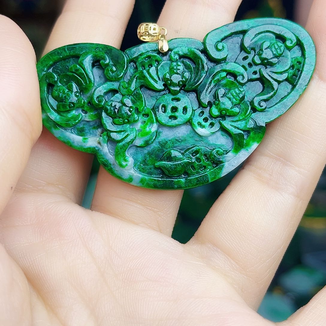 翡翠18K金镶嵌颈饰多样性