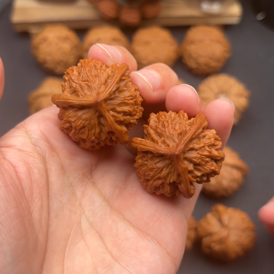 文玩核桃把件盘山35