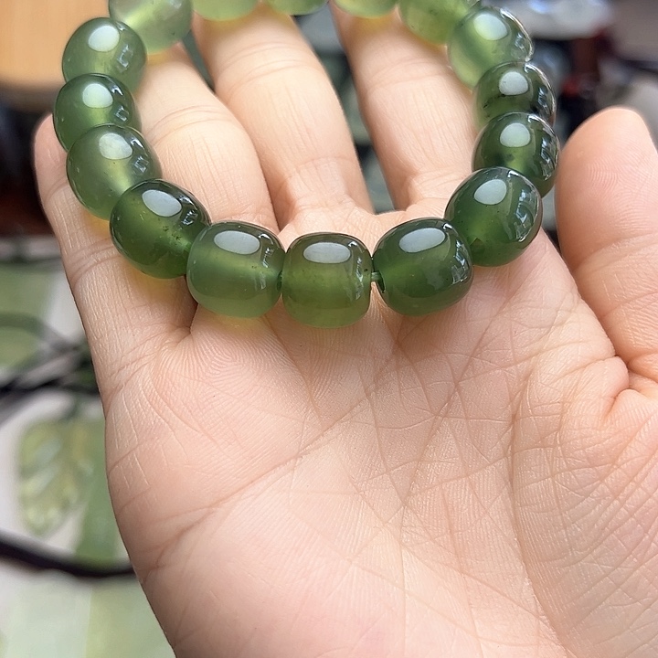 岫玉合金颈饰吊坠