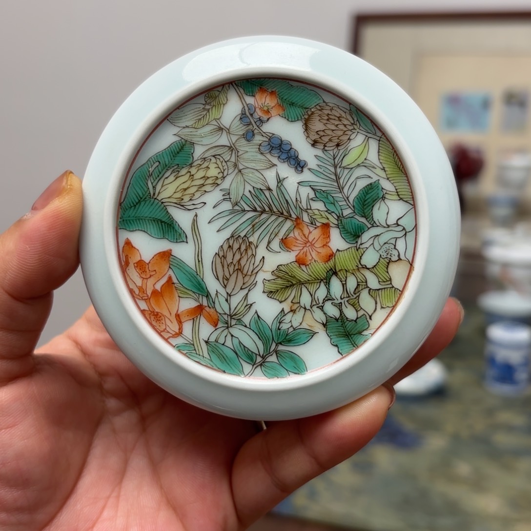 景德镇手绘古彩盖置