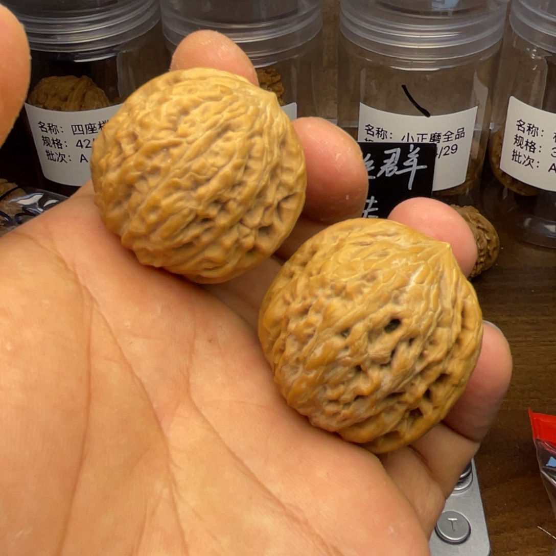 文玩核桃把件36全品原生态铁锤