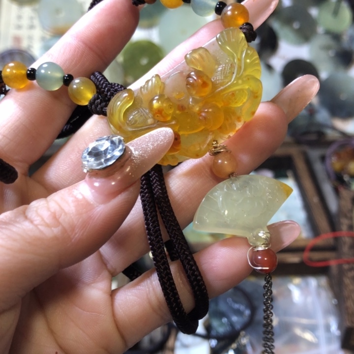 岫玉岫玉挂件未镶嵌