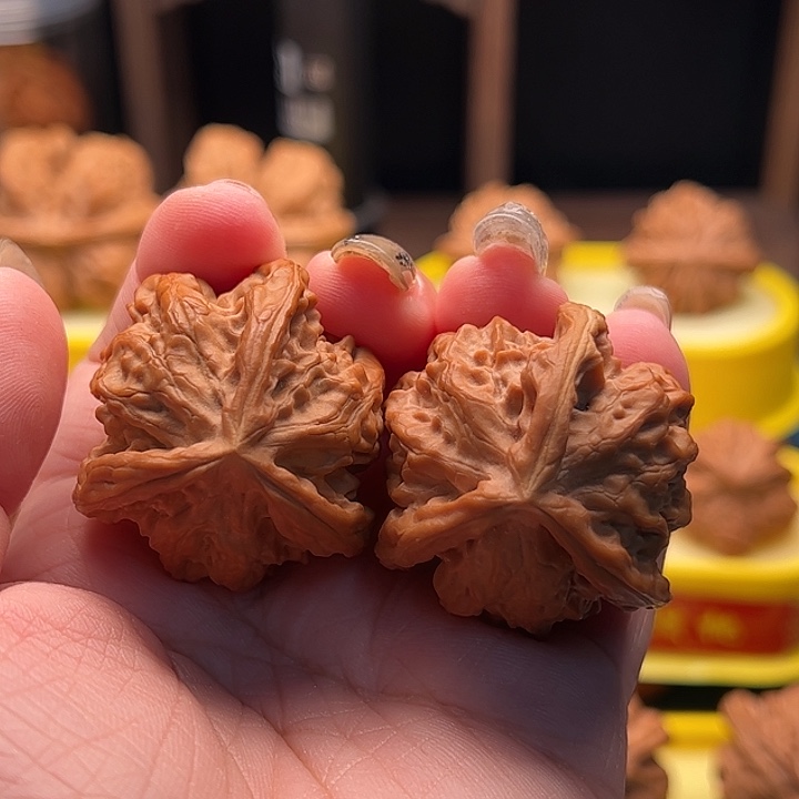 文玩核桃吊坠磐石三棱 38尺 精修