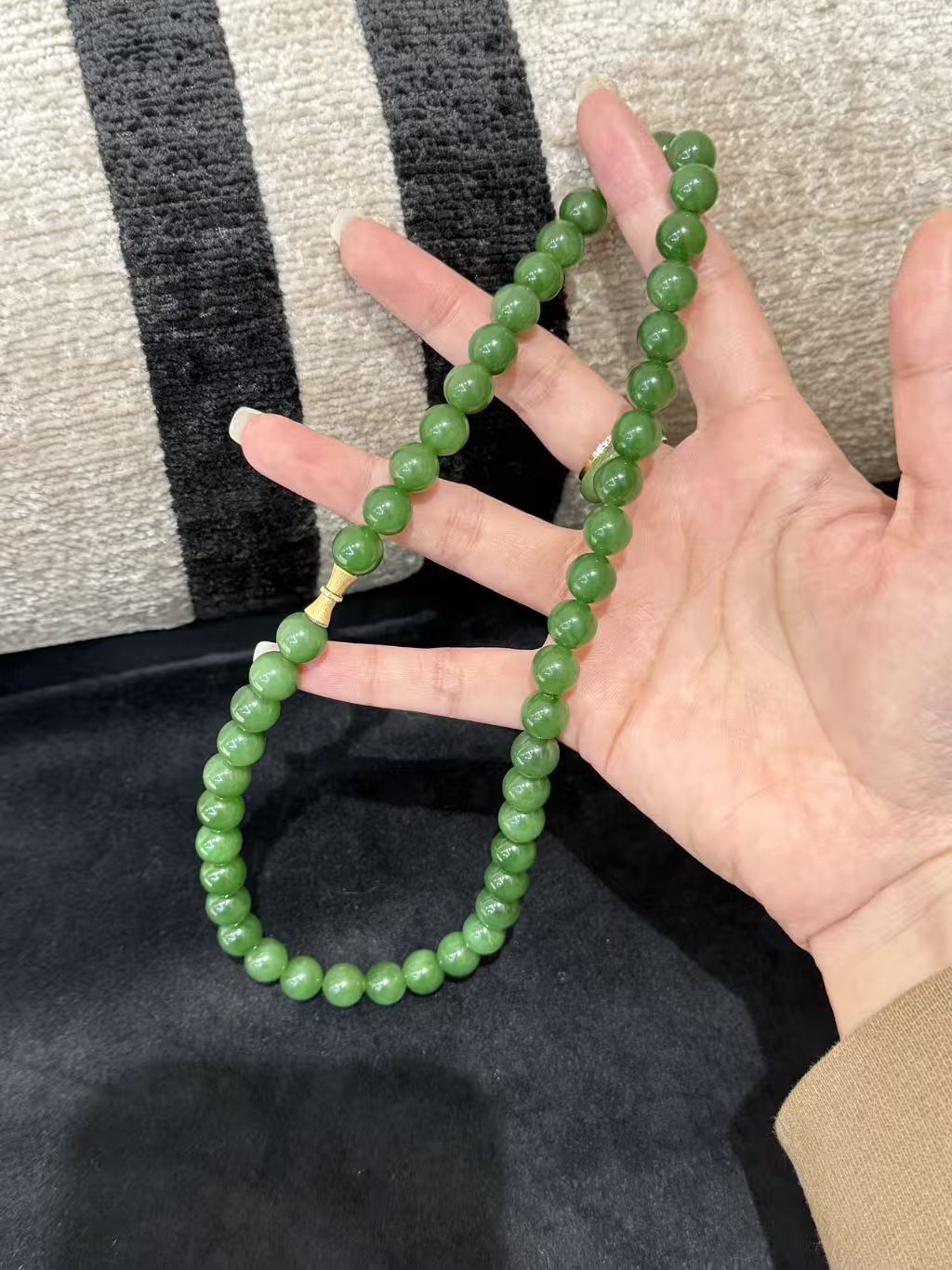 【LN岚凝珠宝】传承级俄七老料辣阳绿约10mm圆珠妈妈链【多样性发货】