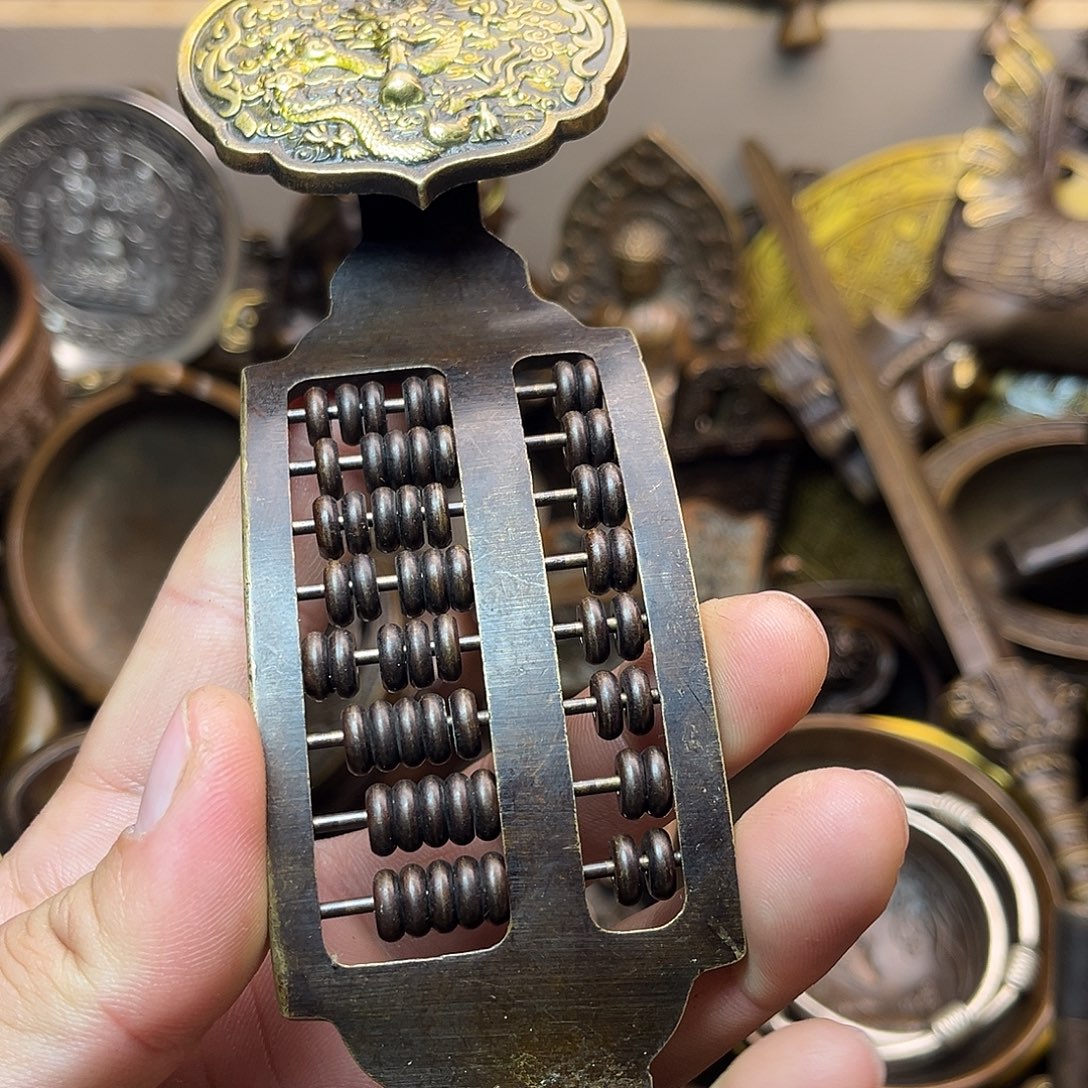 精美铜器工艺品等