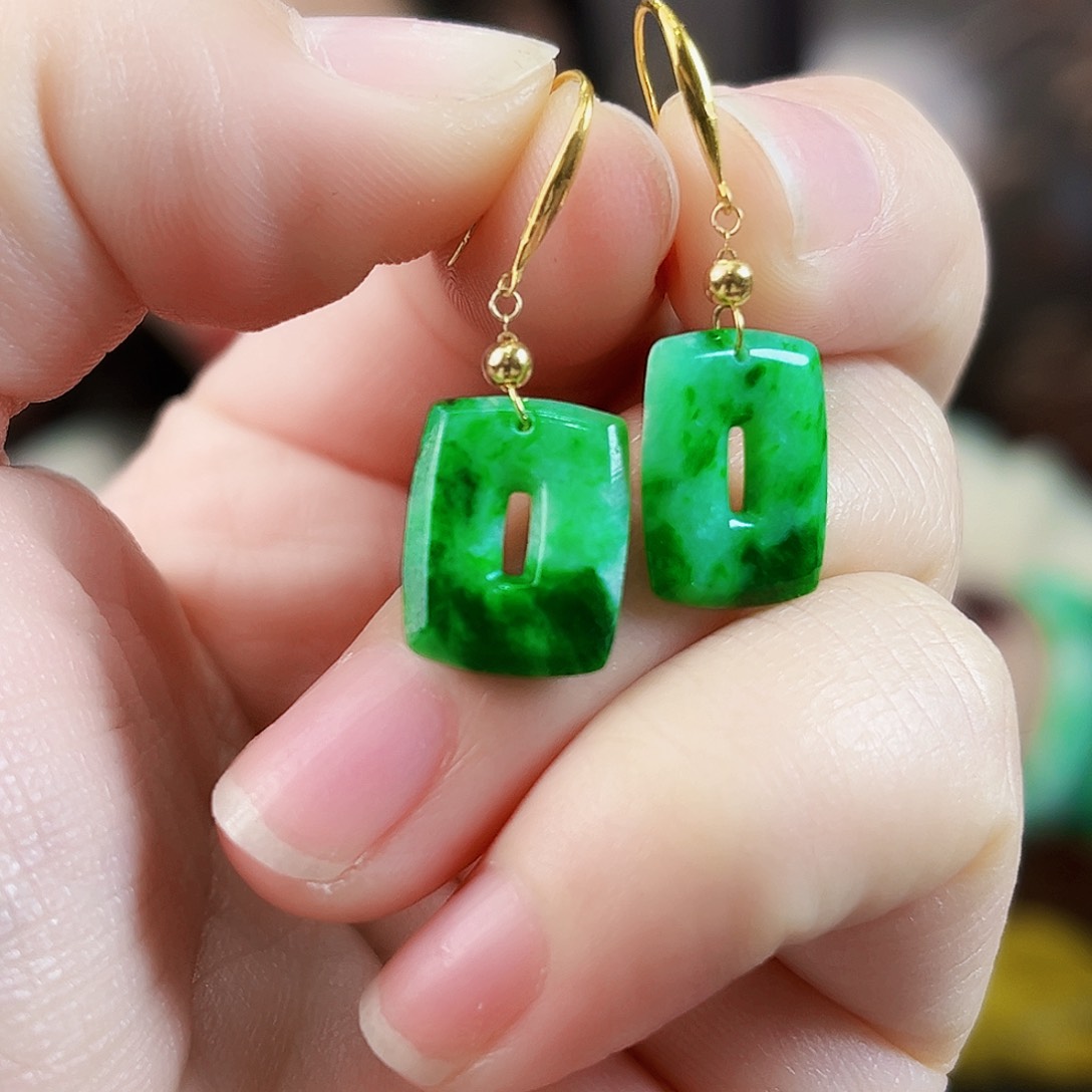 翡翠颈饰18K金镶嵌耳饰