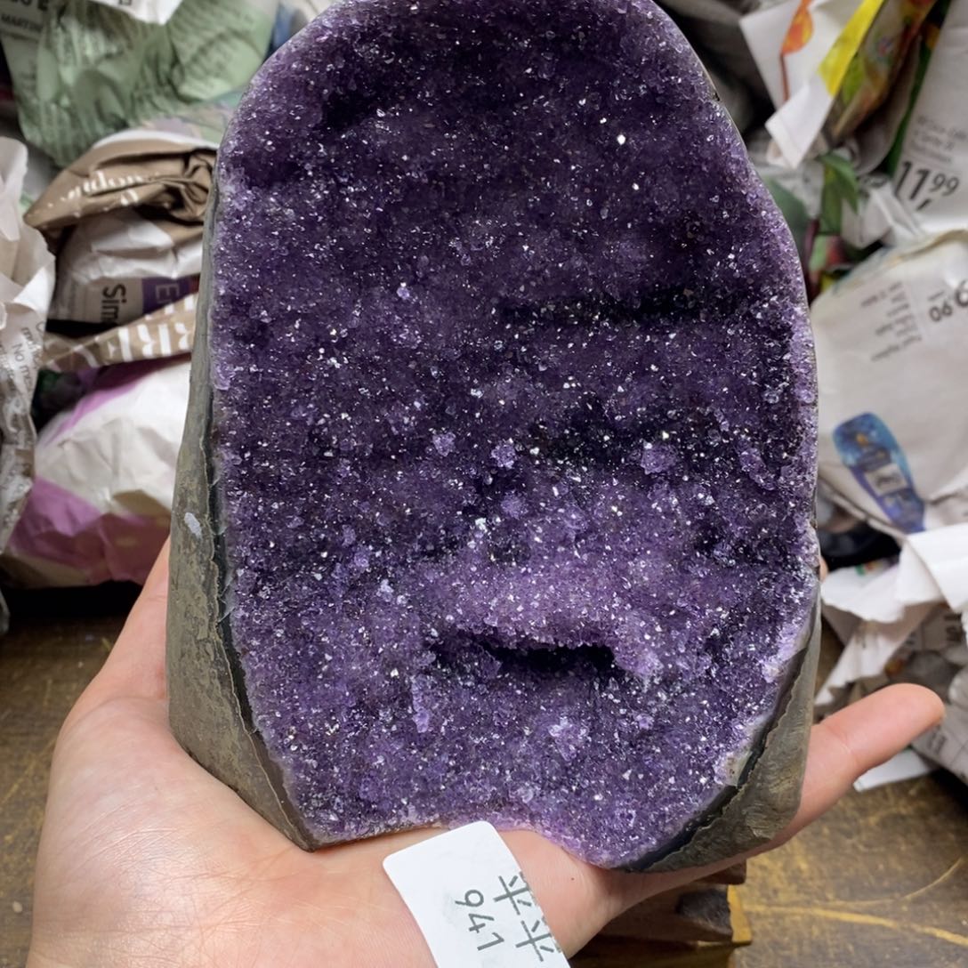 紫晶乌拉圭未镶嵌