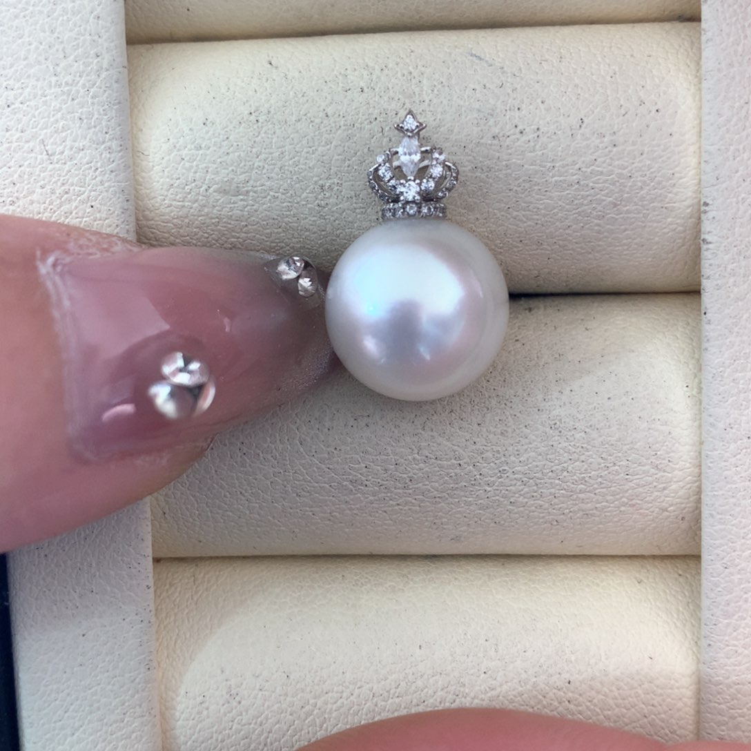 海水珍珠颈饰18K金镶嵌