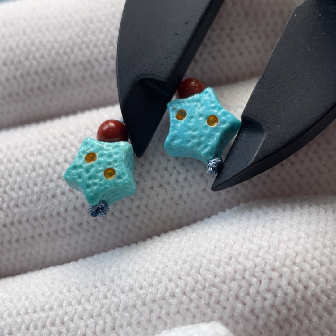 绿松石未镶嵌挂件