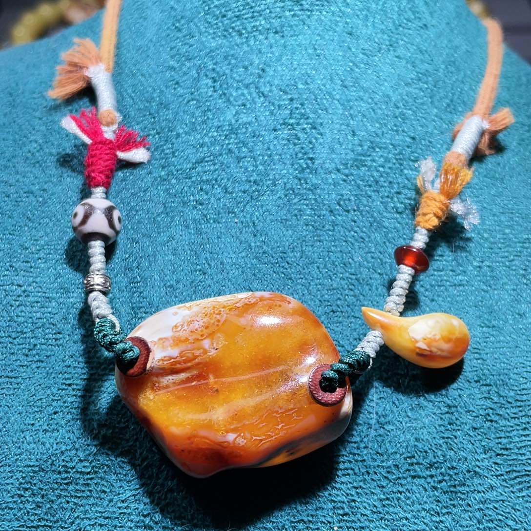 蜜蜡裸石未镶嵌福利