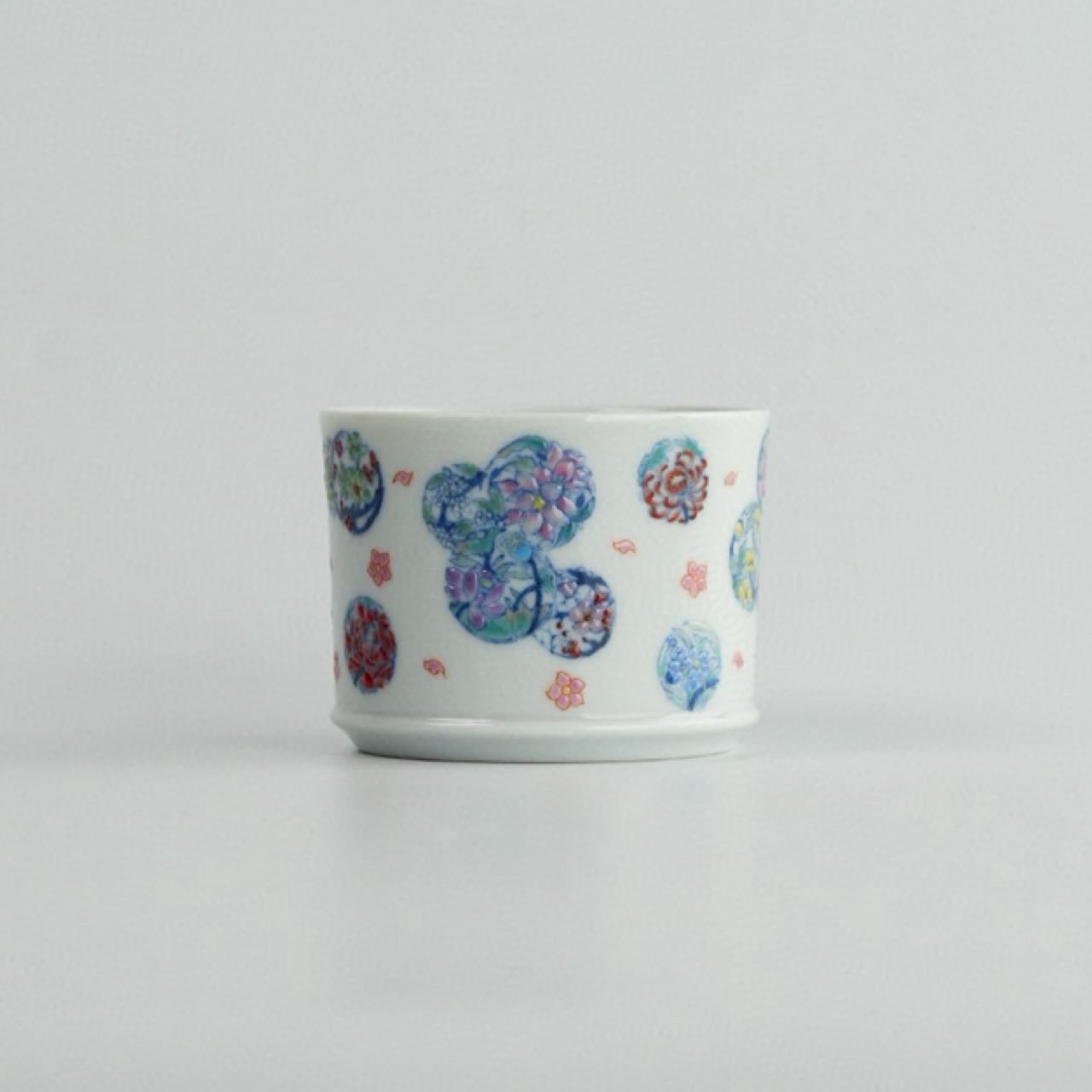 手作六逸堂青花斗彩花好月圆直口杯