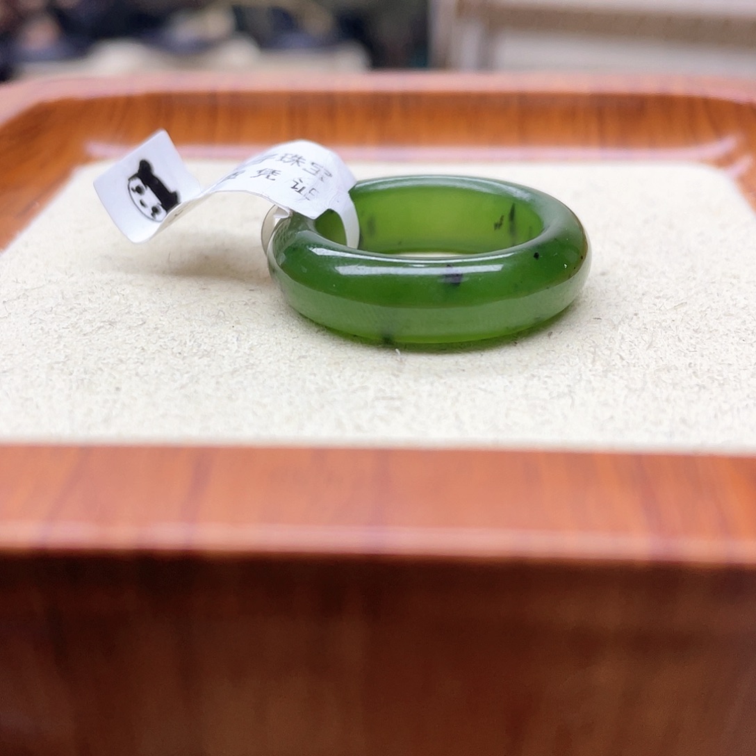 和田玉戒指未镶嵌菠菜绿泥鳅背17号