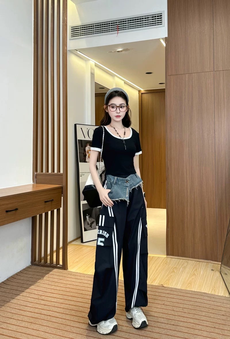 款韩版时尚方领短袖T恤+工装裤休闲运动套装女两件套潮