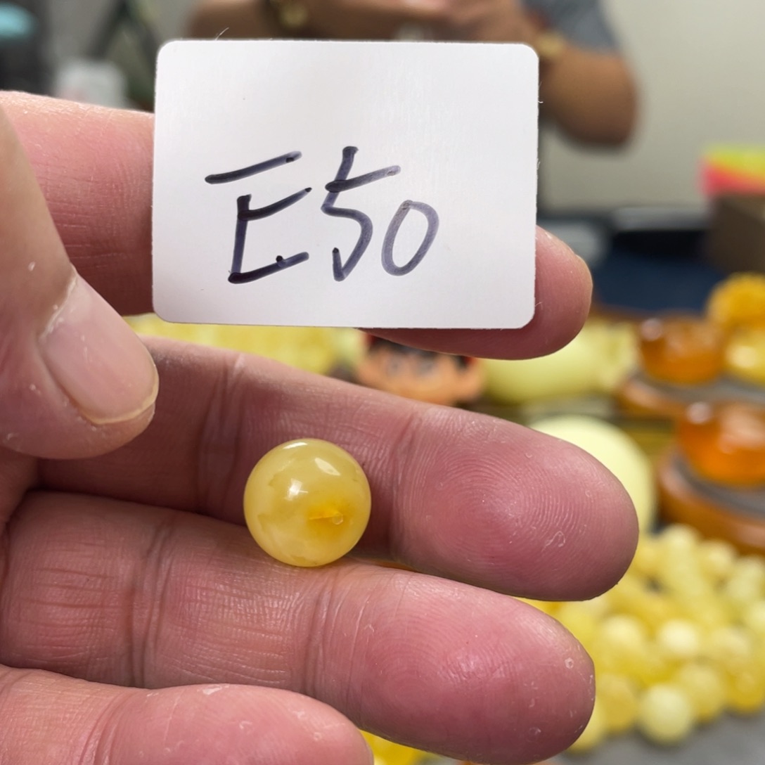 手链琥珀未镶嵌多样性发，发其中一件