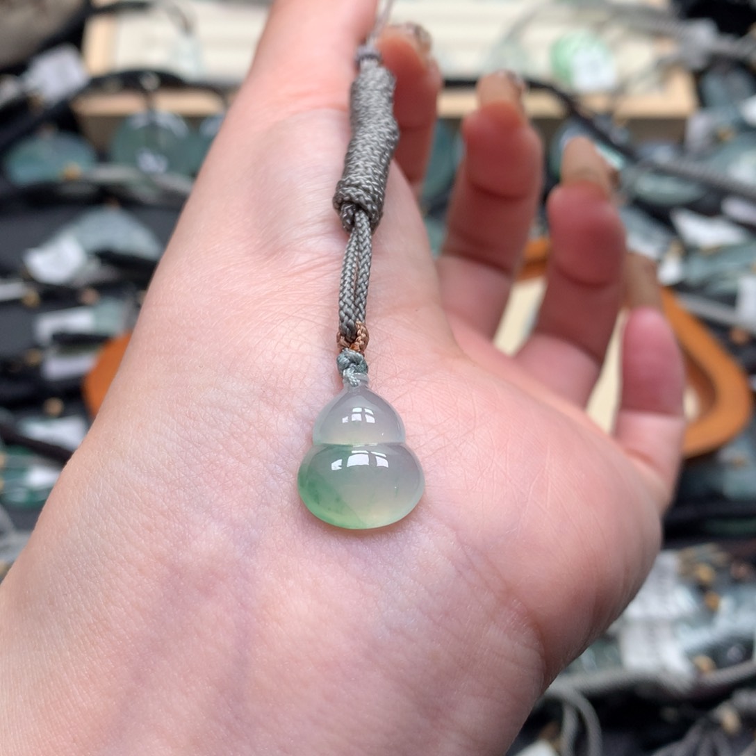 翡翠颈饰未镶嵌000000000000