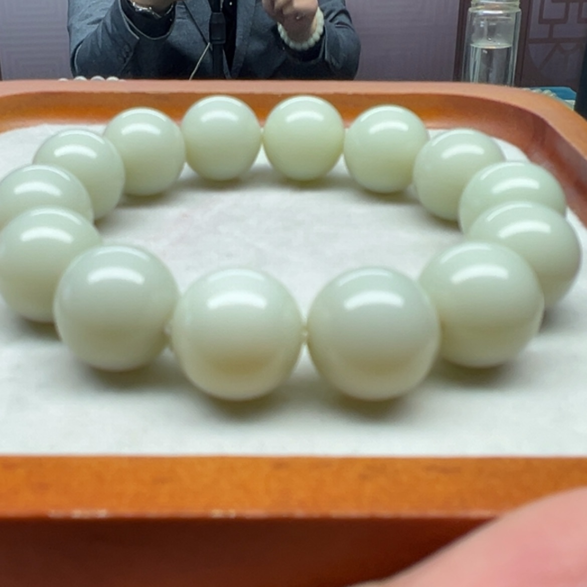 【闪购商品】和田玉手串未镶嵌卡16新疆山料