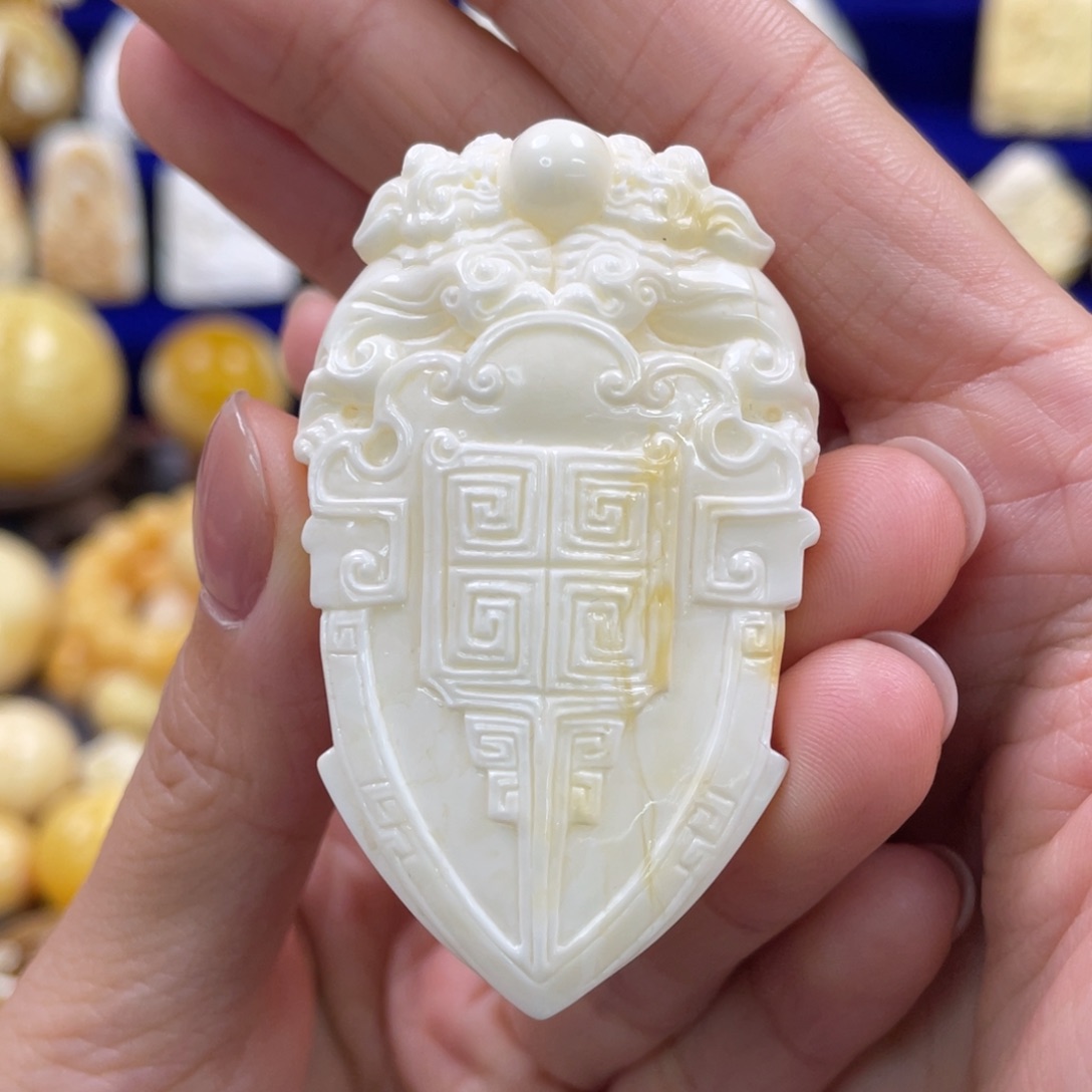 蜜蜡裸石未镶嵌琥珀蜜蜡雕刻件