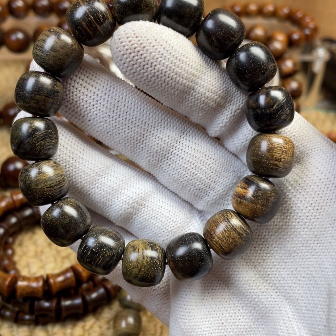 贡木手串/手链人**途贡木手串