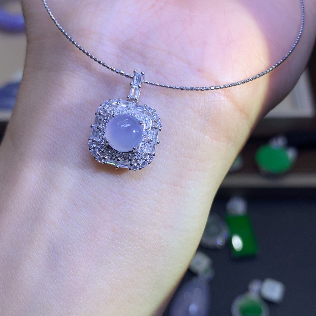 翡翠颈饰银S925镶嵌翡翠