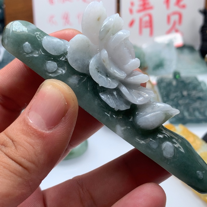 翡翠颈饰未镶嵌保真天然a货翡翠