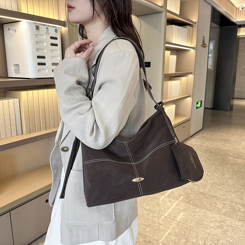 学院风单肩包简约拉链夏季时尚耐磨韩式百搭托特包网红休闲女士