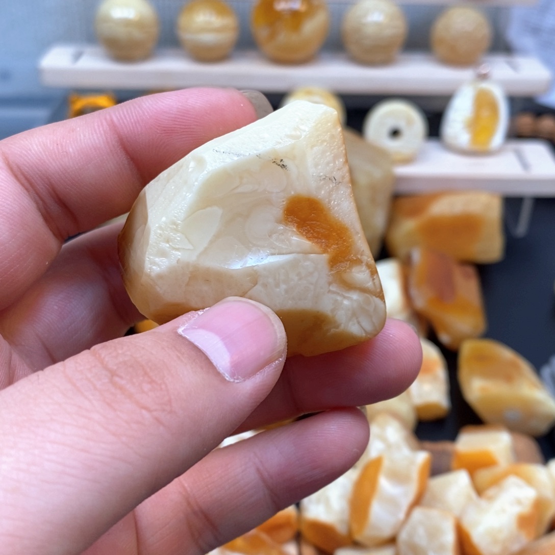 定制琥珀未镶嵌燎*天然蜜蜡原石加工不退不换