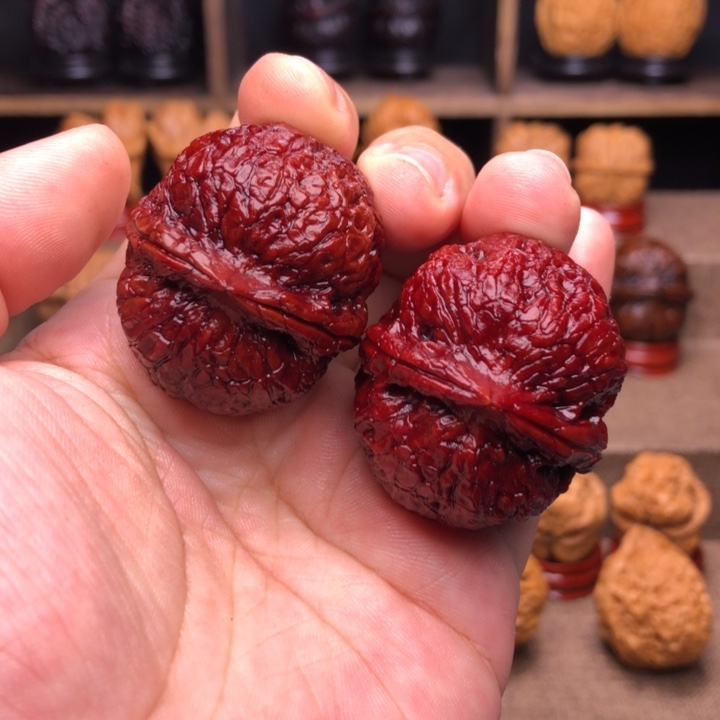 把件橄榄核22七彩金蟒