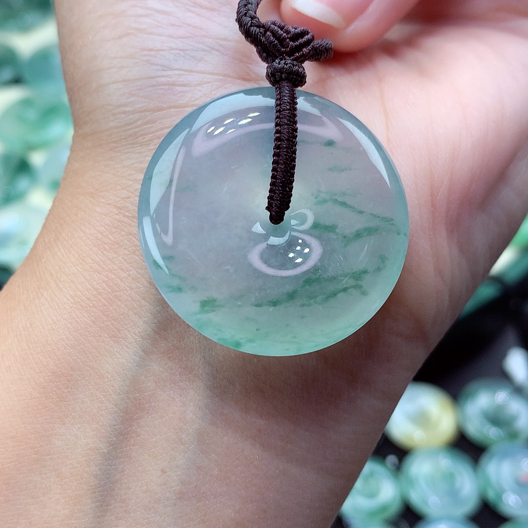 翡翠颈饰未镶嵌83尺寸32.7-7.0