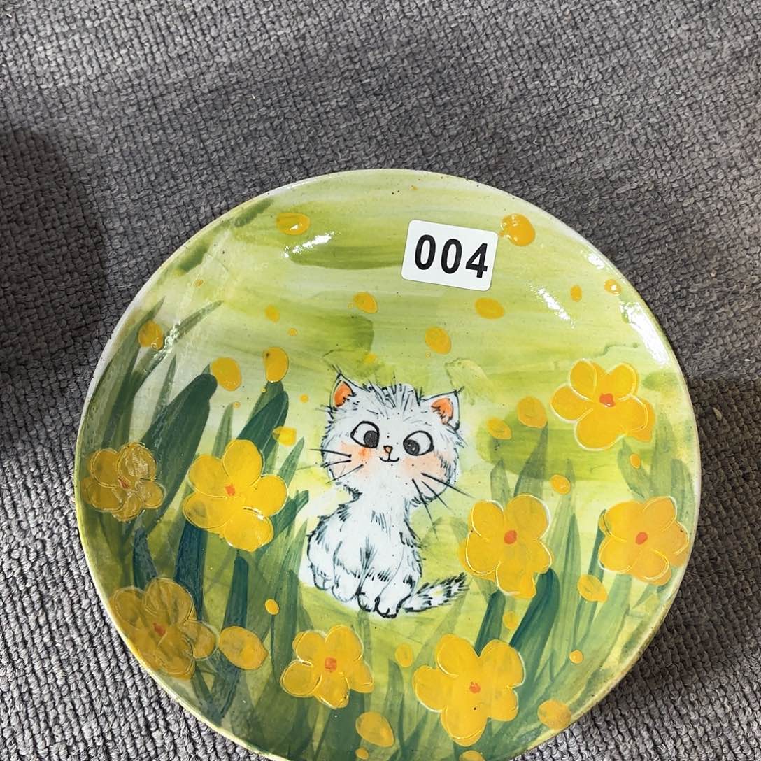 瓷片兔兔好可爱啊我好