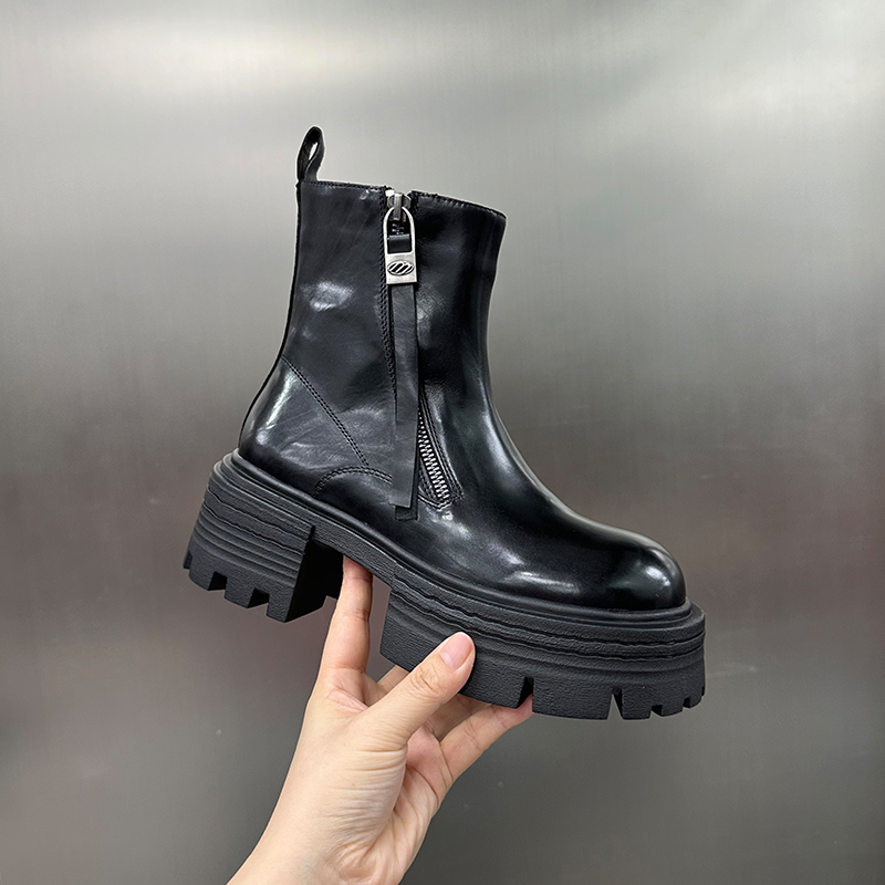 【左右华菲】6.5cm欧货真皮短靴2024秋冬新款胎牛皮百搭厚底马丁靴