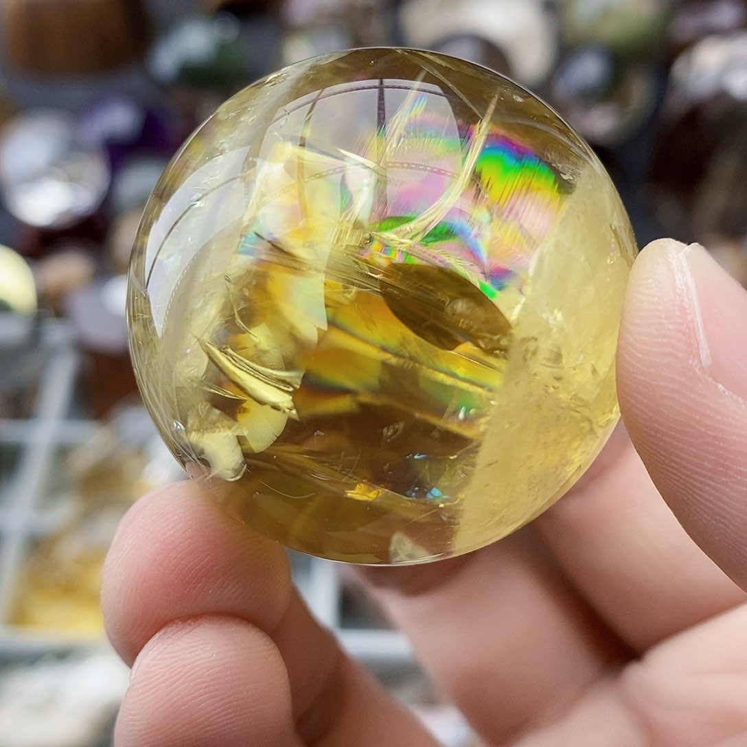 水晶天然水晶透亮光泽未镶嵌摸*儿