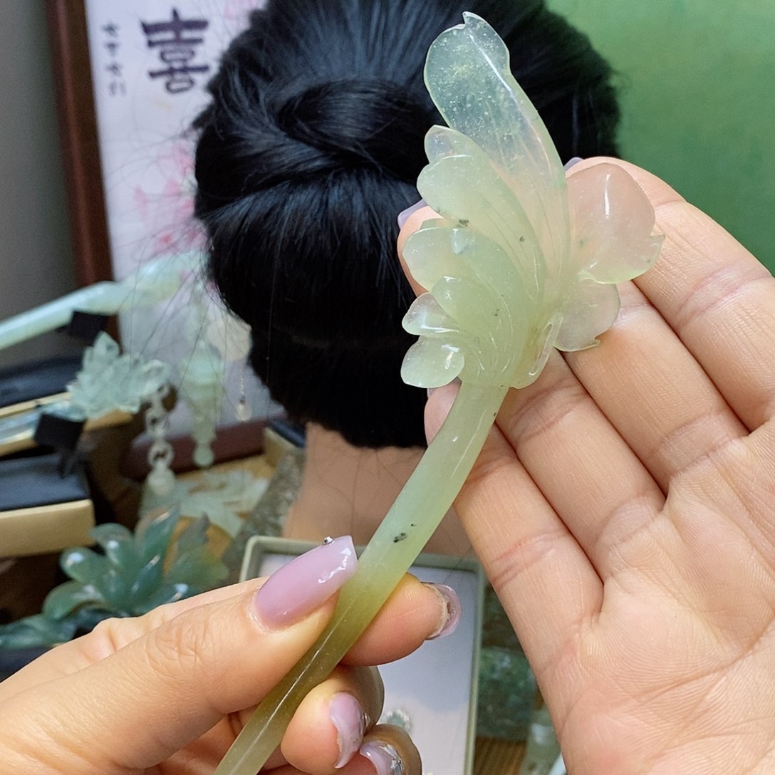 蛇纹石玉发簪未镶嵌