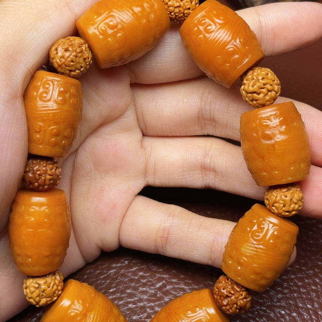 和田玉颈饰未镶嵌德*